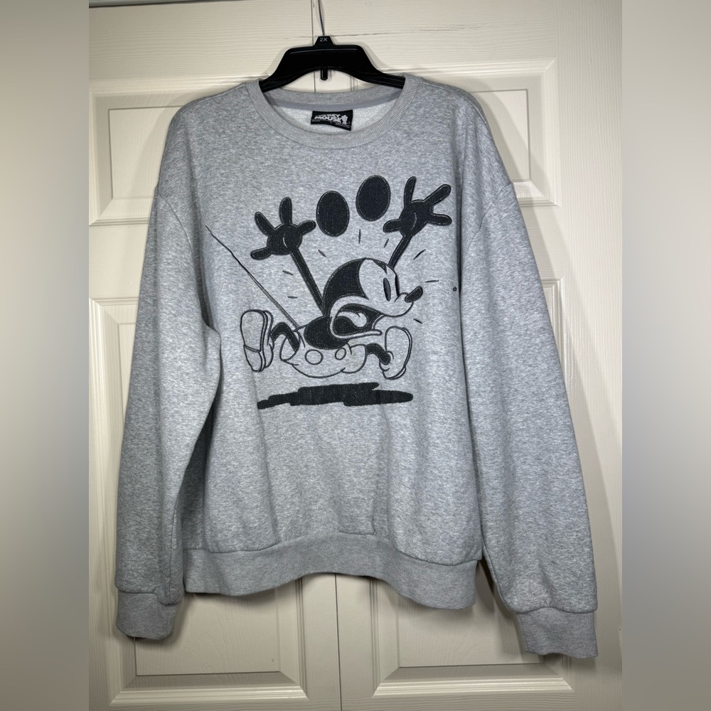 Disney Store Mickey Mouse Greyscale Collection Sweatshirt Pullover Size Large